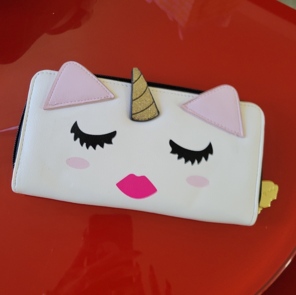 Betsey johnson wallet